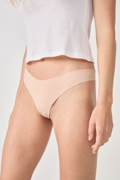 Tanga modelio kelnaitės INVISIBLE W25 (ETAM) 