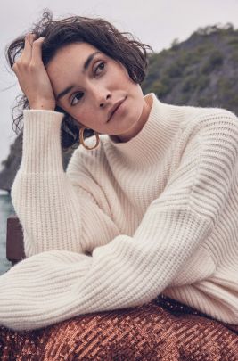 Moteriškas megztinis Smėlio dydis_M